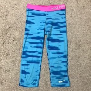 Nike Pro Capri Leggings